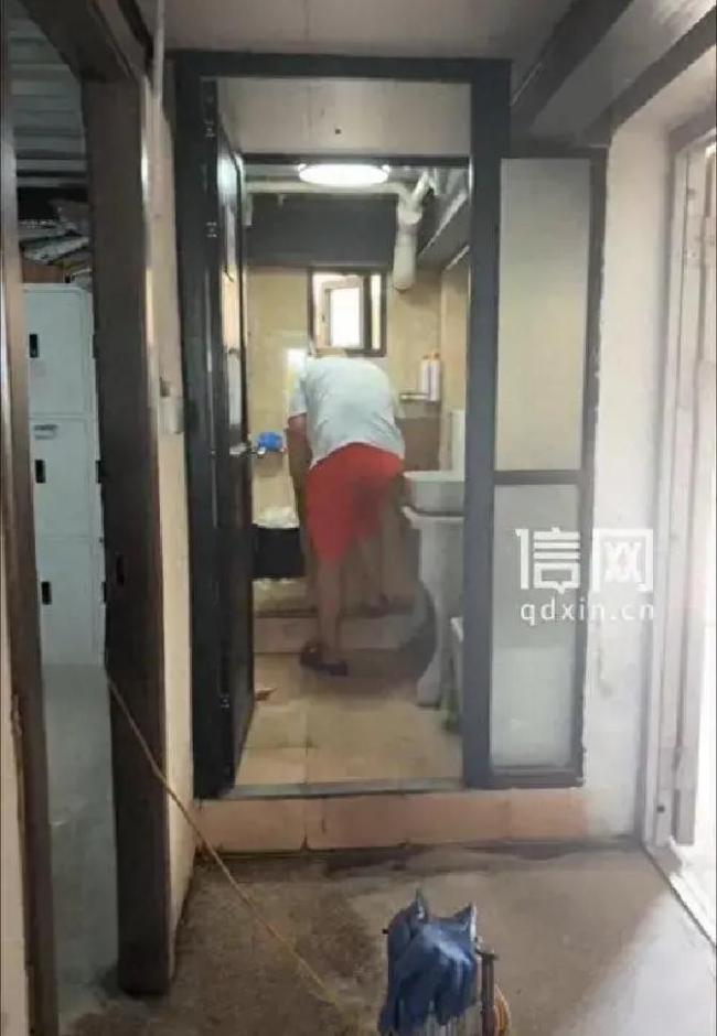 上门通一次厕所收费3000元 维修乱象引关注