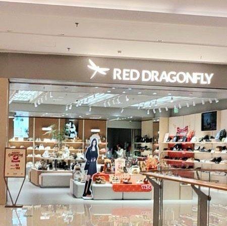 国内市场皮鞋卖不动了吗 消费趋势变化引发行业调整