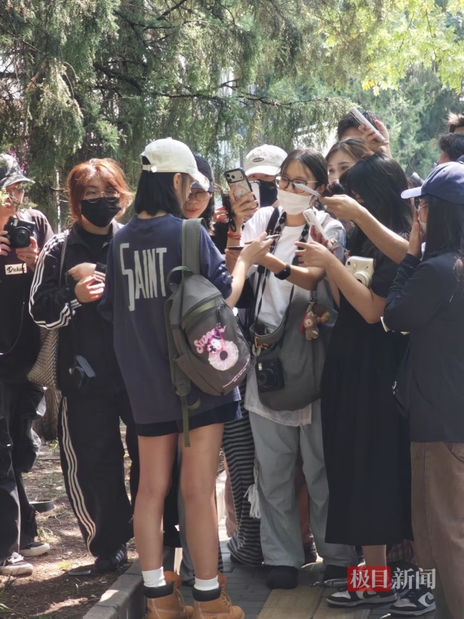 北电26级新生颜值 经纪公司现场选角