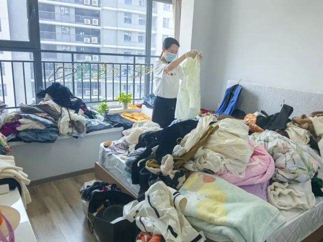 女子花11万请人收纳屋子称很值得 告别杂物迎新生活