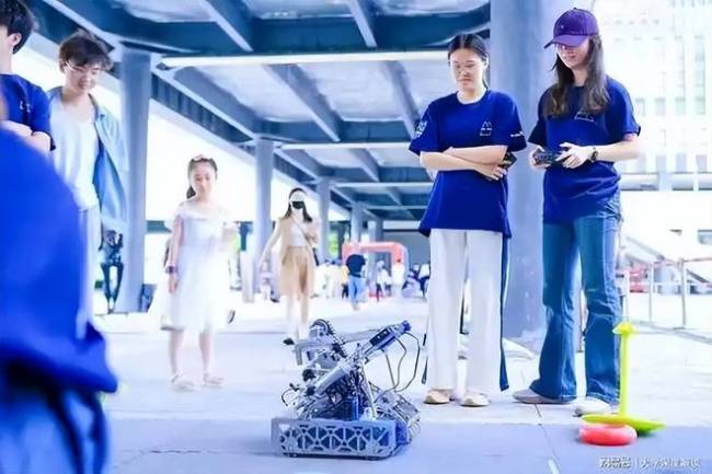 打破“毕业即失业”魔咒，高校创新培养模式，让毕业即就业得保障