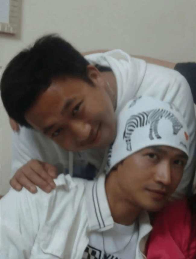 何晟铭朋友圈发文疑似曝光：山水一程永不相逢