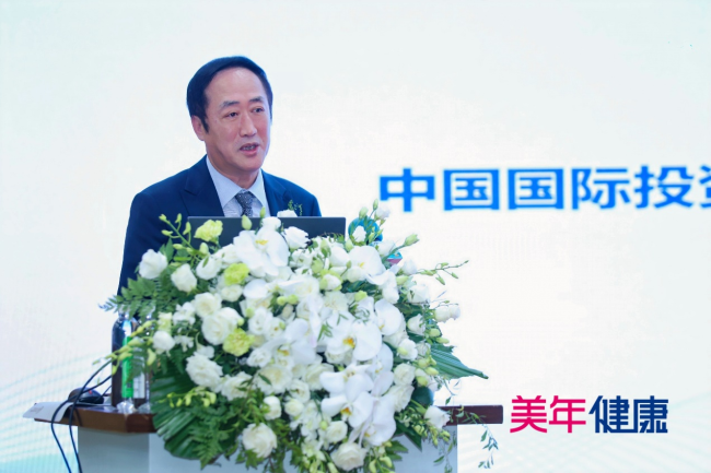 ▲国评企业家健康管理基地创始人、北京国评创新医疗科技有限公司董事长刘晓明致辞