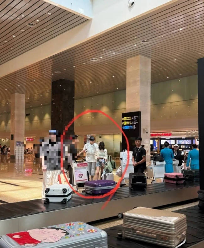 金裕贞金度勋双方否认恋情:杀青之后的团队旅行