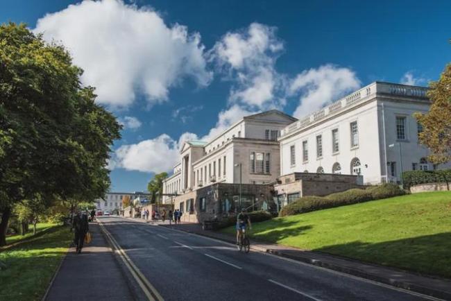 每年被骂得最凶的几所英国大学？