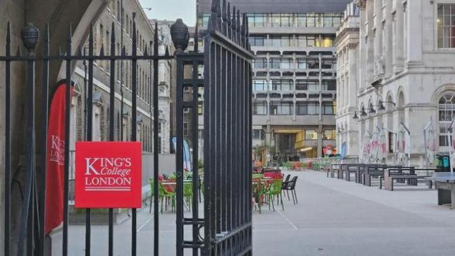 女生比例最高的几所英国大学，脱单困难啊！