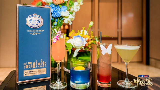 梦之蓝手工班全球巡味之旅新加坡站启幕，以“宴”为媒续写文化交融新篇