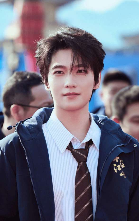 杨洋疑已离开剧组回家养伤 曾新剧开机引魔改争议