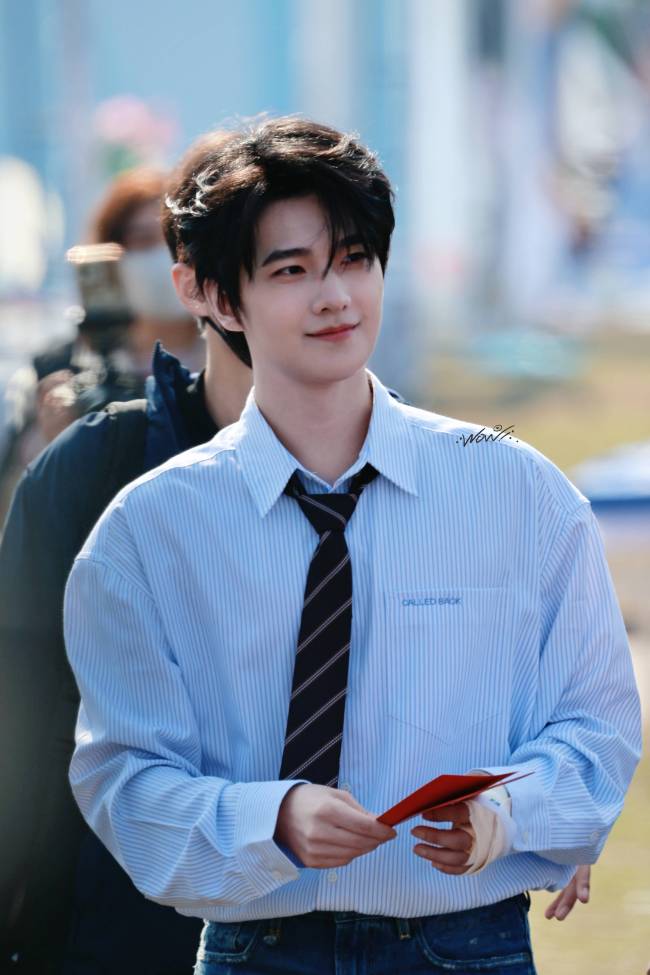 杨洋回应手部骨折：已经在恢复，请大家不要太担心