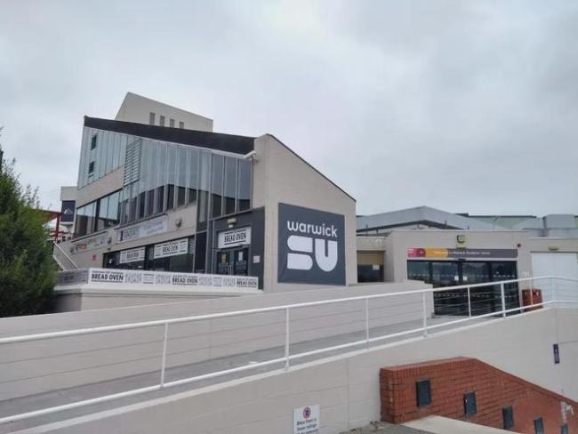 国内有钱人为什么都喜欢送孩子去英国留学？