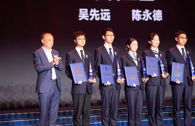 第六届郎酒庄园三品节举办：590个奖项，重奖郎酒“品质、品牌、品味”功臣！