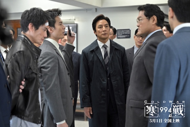 五一档电影《寒战1994》发布“蔡李之争”关系特辑 吴彦祖刘俊谦权力暗战