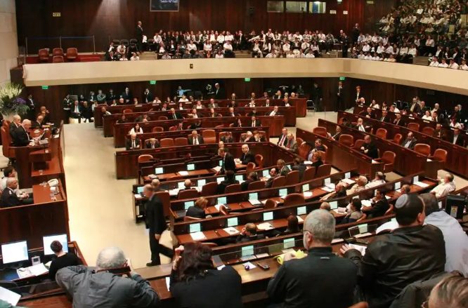 以出口民调：内塔尼亚胡执政联盟与反对派均未获议会多数
